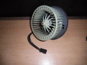 Audi 80 Cabrio 8G7 Coupe TYP89 Gebläsemotor Lüftermotor 893819021 Bosch - Bild 1 von 2