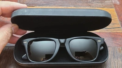 Gafas de sol AO vintage - monturas pesadas de plástico negro - lentes verdes EE. UU. Foto 1 de 4