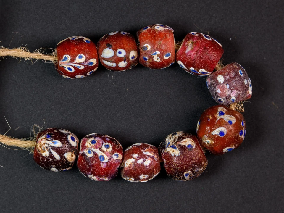 Antique Venetian African Trade White Heart Beads with Floral Design, group of 10 - Image 1 of 4