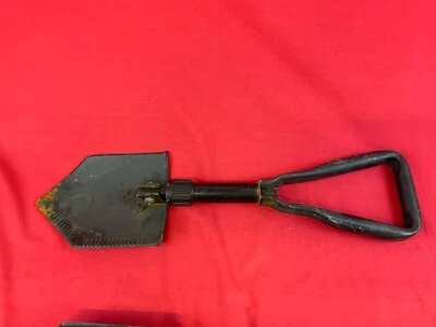 MILITARY US GI U.S STEEL TRI FOLD TRENCHING STEEL SHOVEL HIKING CAMPING EMERGENC - Image 1 of 4