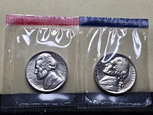 1987 P & D Jefferson Nickel 5C Philadelphia Denver Münze Cello kostenloser Versand - Bild 1 von 2