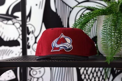 Vintage 90s Colorado Avalanche Snapback Hat New Era NHL Plain Logo Maroon Black - Image 1 of 4