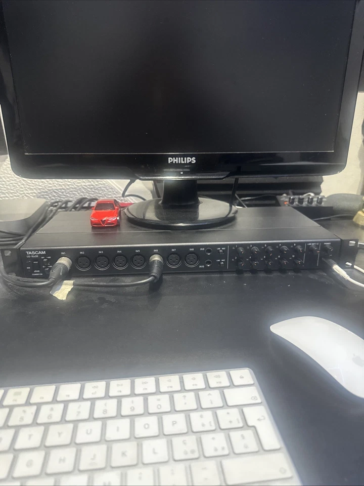 Tascam U.S. 16x08 Scheda Audio - Immagine 1 di 1