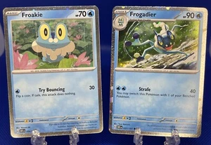 Pokemon Juego de Cartas Coleccionables Froakie Frogadier 056/057/197 Obsidian Flames Cosmos Holo Tarjeta Promocional - Imagen 1 de 2