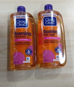 2X Clean and Clear Foaming Face Wash entfernt keimverursachenden Schmutz und Pickel 240 ml - Bild 1 von 9