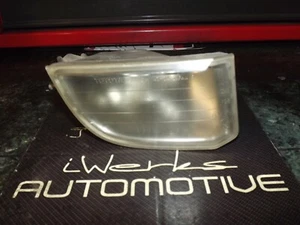 01-05 OEM Toyota RAV4 XA20 SUV front bumper driver fog driving light 42-24 FR R - Picture 1 of 8