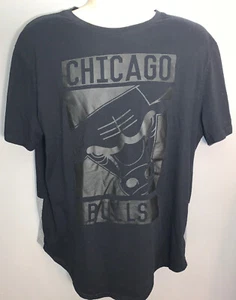 Camiseta Chicago Bulls Blackout XXL Negra/Gris Buen Estado Camiseta Hombre’s - Imagen 1 de 4