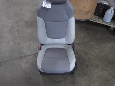 2025 RAV 4 Driver Front Seat Foto 1 de 4