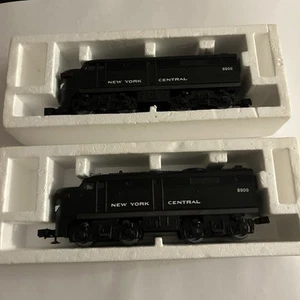 2 - Lionel 8909 New York Central Dummy Diesel Engines - Picture 1 of 7