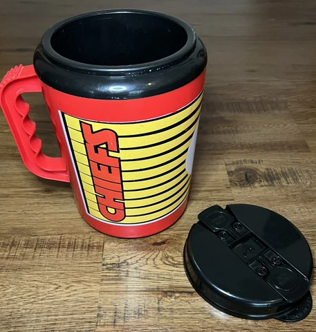Kansas City Chiefs Vintage NFL Travel Mug 64OZ Betras USA Cup w Lid Cover