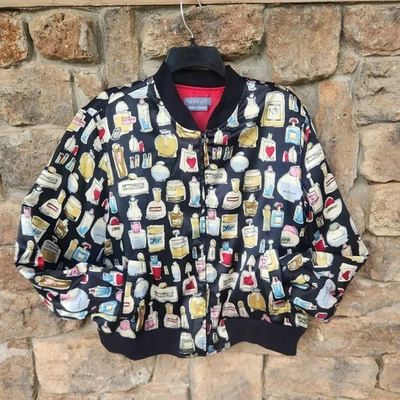 Chaqueta Bomber Koret Mujer Perfume Estampado Satinado Negra/Multicolor XL Foto 1 de 4