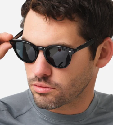 OLIVER PEOPLES ROMARE 48mm Sun in Black/ Blue Polarized MSRP $545 Great Gift !! - Image 1 of 4