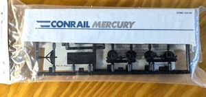 HO scale Walthers 933-1903 CONRAIL MERCURY 48' Stoughton Trailer KIT - Picture 1 of 4