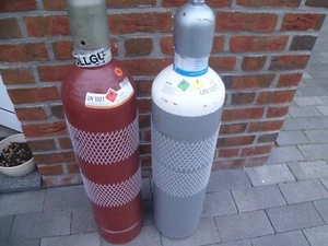 Sauerstoff, Sauerstoffflasche 20 l & Acetylenflaschen20 l gebraucht, gefüllt - Bild 1 von 1