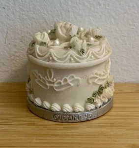 Vintage Dezine Wedding Cake Trinket Box Hand Painted 1993 - Picture 1 of 10