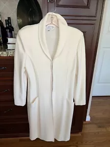 St. John Collection Strickjacke cremefarbene Jacke Mantel Kleid Knöpfe gold Borte Gr. 2 - Bild 1 von 5