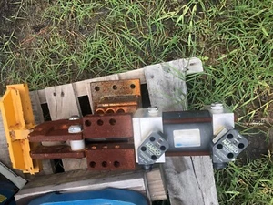 Abrazadera oscilante neumática Destaco 1005-180-57-R1NAO - Imagen 1 de 6