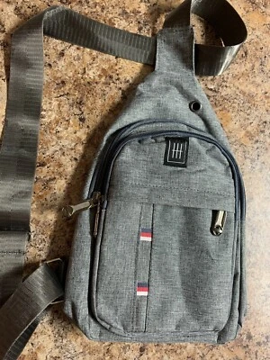 Tommy Hilfiger Gray  Multi-Pkt Crossbody Bag Satchel *mint Condition* - Image 1 of 4