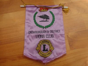 Vintage Crowborough & Distrikt Löwen Verein Internationale Original Wimpel - Picture 1 of 1