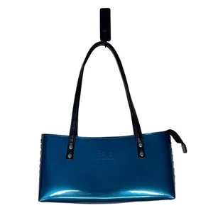 Bolso de mano Beijo para mujer azul charol Uptown de cuero sintético brillante con tachuelas Y2K - Imagen 1 de 16