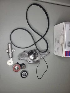 Kit de correa de distribución y bomba de agua Acdelco TCKWP329 con polea loca y 2 tensiones - Imagen 1 de 6
