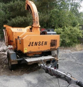 2003 Jensen A 328 DI Motorhackmaschine, Diesel 41 kW Häcksler Holzhacker - Bild 1 von 6