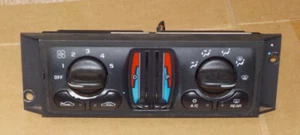 2001 Chevy Impala Climate Control Unit AC Heat Fan Dual Zone 10447472 - Picture 1 of 5