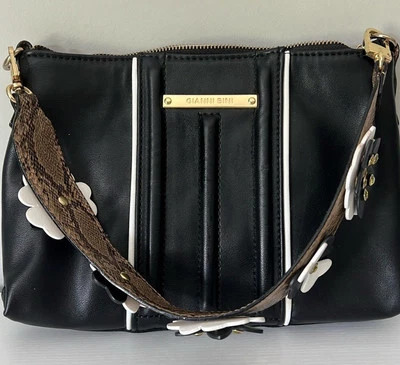 Gianni Bini Black Faux Leather  Flowers Hobo Boho Shoulder Bag - Imagem 1 de 4