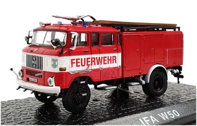 Atlas Editions 1/76 Scale 4144 113 - IFA W50 Foam Fire Engine Feurwehr - Image 1 of 4