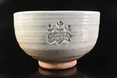 T1316: Antiguo japonés Hagi-ware esmalte blanco flor mufla pintura cuenco de té Foto 1 de 4