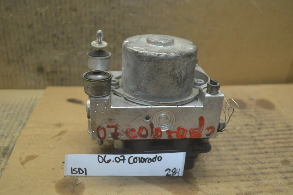 06-07 Chevrolet Colorado ABS Pump Control OEM 15281790 Module 284-15D1 - Image 1 of 4