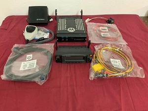 AUFGERÜSTETES MOTOROLA XTL5000 FERNBEDIENUNGSKOPF 7/800 Mhz P25 DIGITALES MOBILFUNKGERÄT - NEUES MIKROFON - Bild 1 von 5