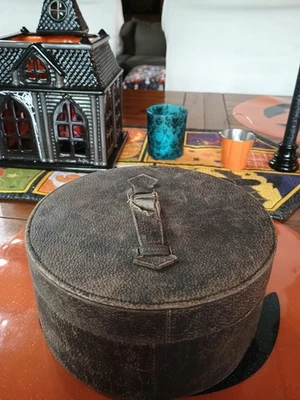 Antiguo estuche de cuero con cuello soporte de caja desmontable almidonado años 1910-1920 Foto 1 de 4