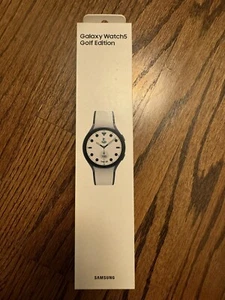 Samsung Galaxy Watch5 Golf Edition SM-R900 40mm Gray Aluminum Case with Two-Tone - Picture 1 of 4