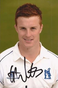 WARWICKSHIRE * TOM MILNES SIGNED 6x4 PORTRAIT PHOTO+COA - Picture 1 of 1
