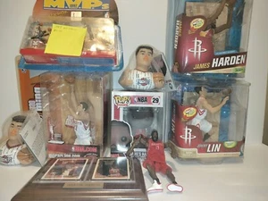 Sports Memorabilia Figurines:   Houston Rockets - Picture 1 of 9