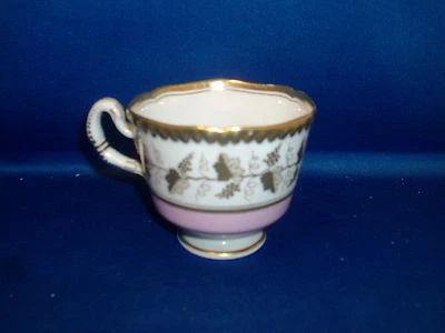 Taza de té de café de porcelana Worcester Flight Barr del siglo XIX oro rosa vid oro Foto 1 de 4