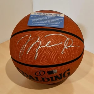 Michael Jordan Hand Signed Basketball #23 Chicago Bulls Auto Autograph COA Holo - Bild 1 von 8