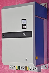 Vectron Elektronik / Bonfiglioli Vectron Frequenzumrichter Typ VCB 400-115  55kW - Bild 1 von 6