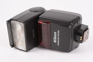 Nikon SB-600 Speedlight Hot Shoe Mount Digital Camera Flash Unit #T-45018 - Picture 1 of 8