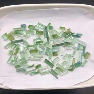 Tormalina grezza multicolore piccola grado sfaccettato naturale bella lotto 87 carati - Foto 1 di 6