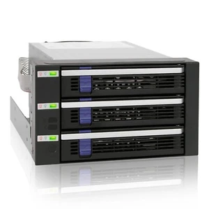 ICY DOCK 3 Bay 2.5”/ 3.5in SATA/SAS Hard Drive SSD Hot Swap Backplane Encl - Picture 1 of 7