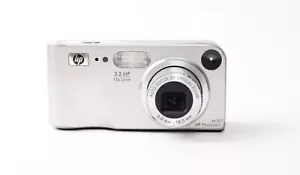 Cámara digital HP Photosmart M307 de colección de 3,2 MP con zoom óptico de 3x - gema retro - Imagen 1 de 7
