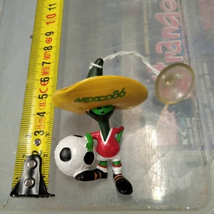 vintage FIFA WORLD CUP MEXICO 86 mascotte mascot PIQUE : figurine ventouse NEUF - Imagen 1 de 5