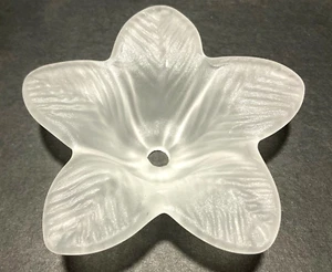 HANDMADE MURANO GLASS SATIN WHITE FLOWER Ø85mm WITH CENTRAL HOLE - Picture 1 of 7