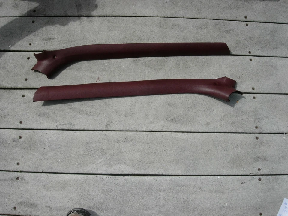 RARE 1976 CHEVY MALIBU COUPE RED 9676236LH- 9676235RH TRANSITION INTERIOR COVERS — 第 1/1 张图片
