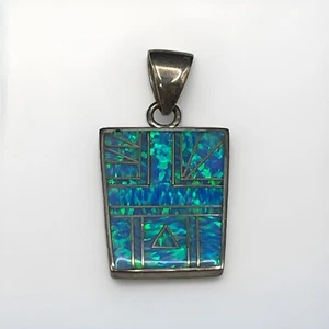 A Lovely MCM Sterling Silver Southwest Themed Pendant With Brilliant Opal Inlay - Picture 1 of 11