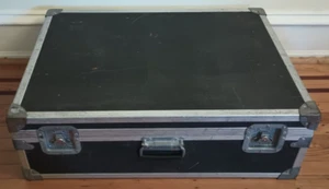 Calzone per Sam Ash custodia rigida strada/volo - 29-3/4" x 21-3/4" x 9-5/8" - Foto 1 di 6