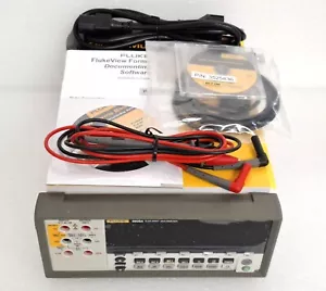 Fluke 8808A 5,5-stelliges Tisch-Digital-Multimeter TRMS 1kV 10A - Bild 1 von 14