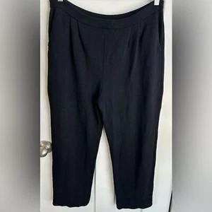St. John size 10 Classic Straight Leg Pants Office Workwear Professional Minimal - Picture 1 of 7